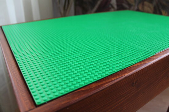 Mazā arhitekta galds M – 2in1 LEGO rotaļu un radošais galds bērniem | 80x55 cm aktivitāšu galds ar mantu glabātuvi